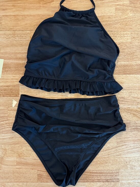 Cupshe Other - Sensorial Spring Halterneck Tankini Bathing Set